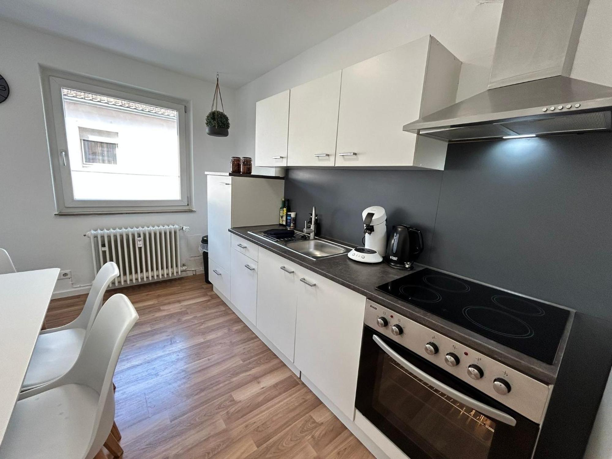 Unter Den Daechern Grillen In Bester Lage Innenstadt Stellplatz Heilbronn Esterno foto